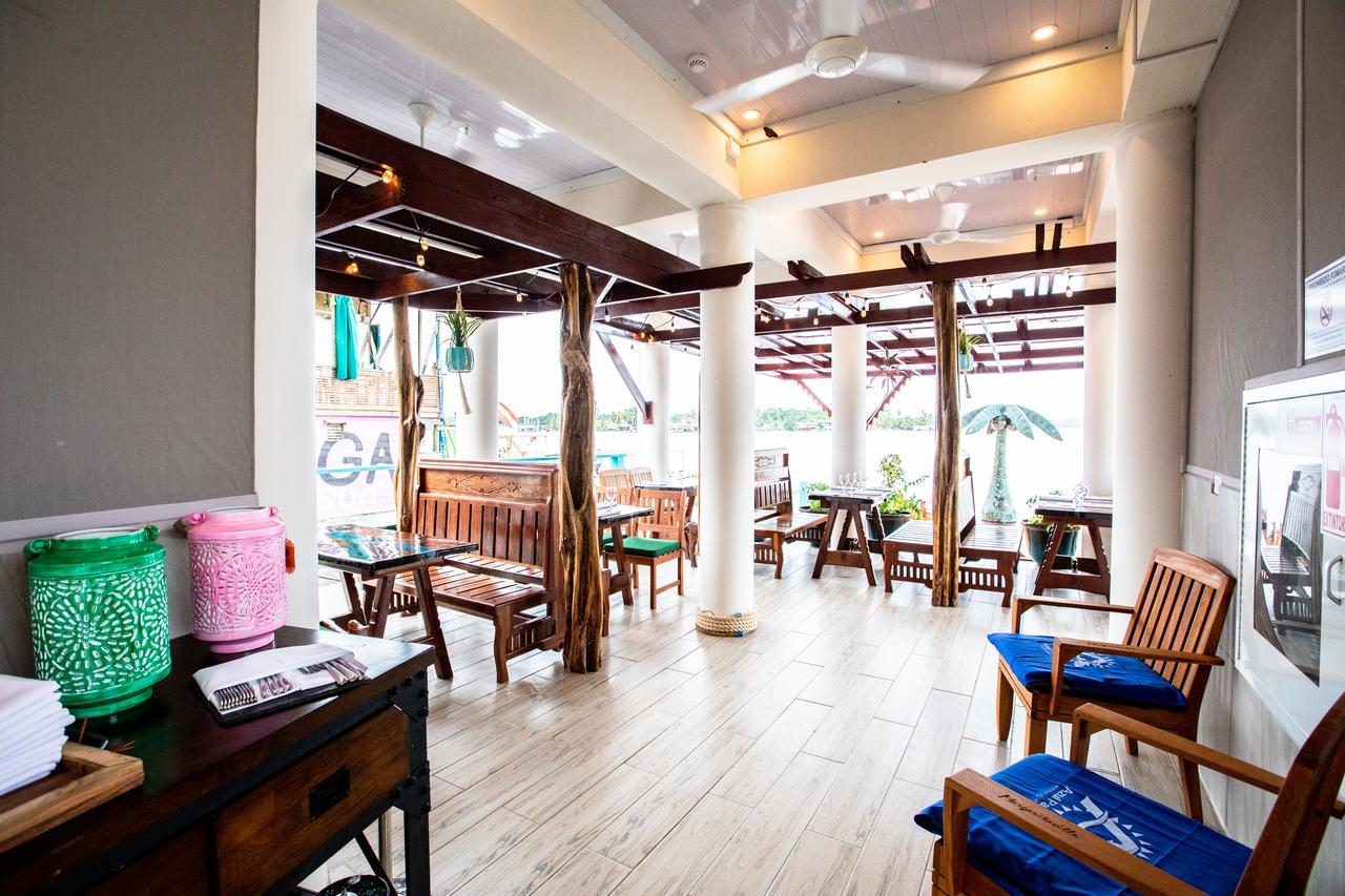 Azul Bocas Town Hotel Exterior photo